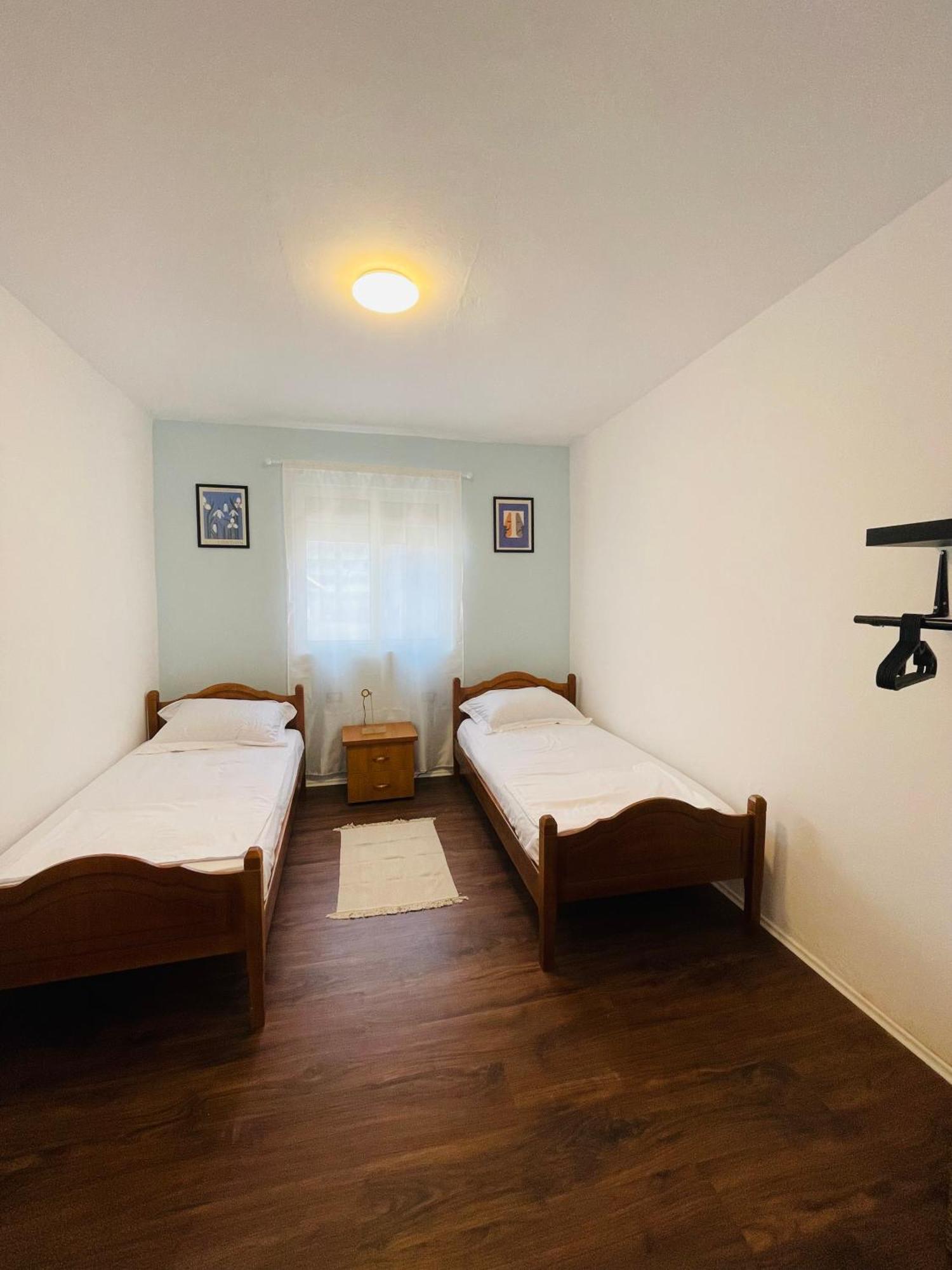 Oas Vlorë